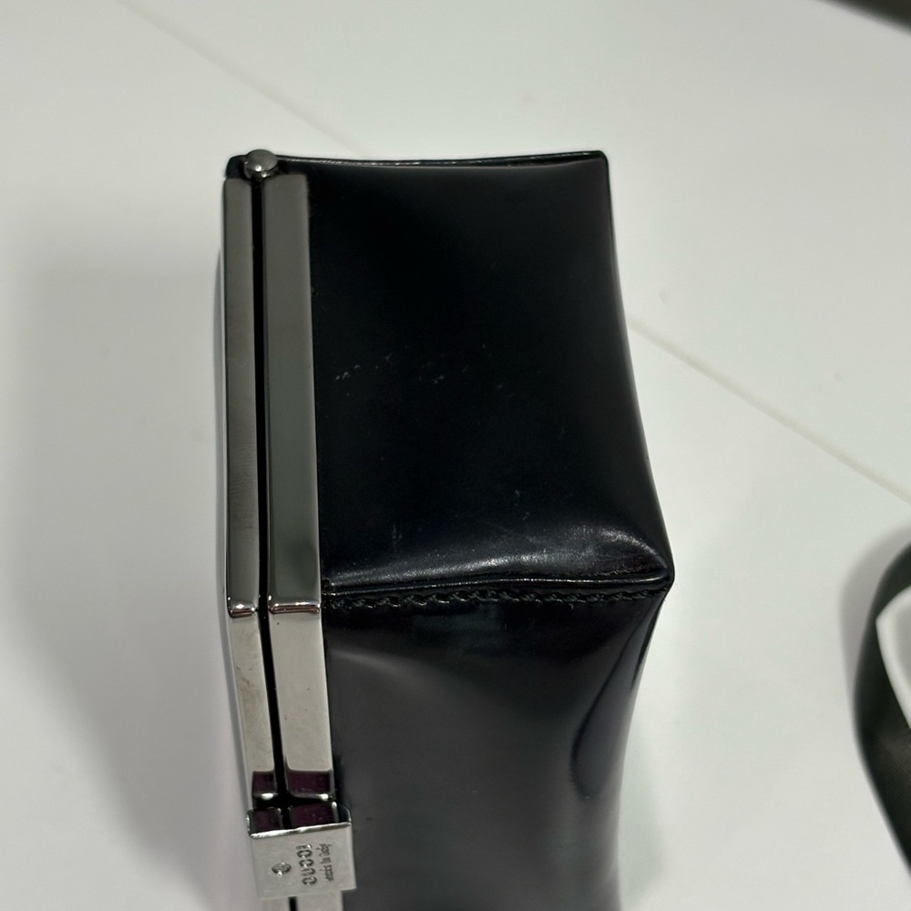 Authentic GUCCI Black patent Leather Accessory jewelry Box cards and certificate - Picture 7 of 12